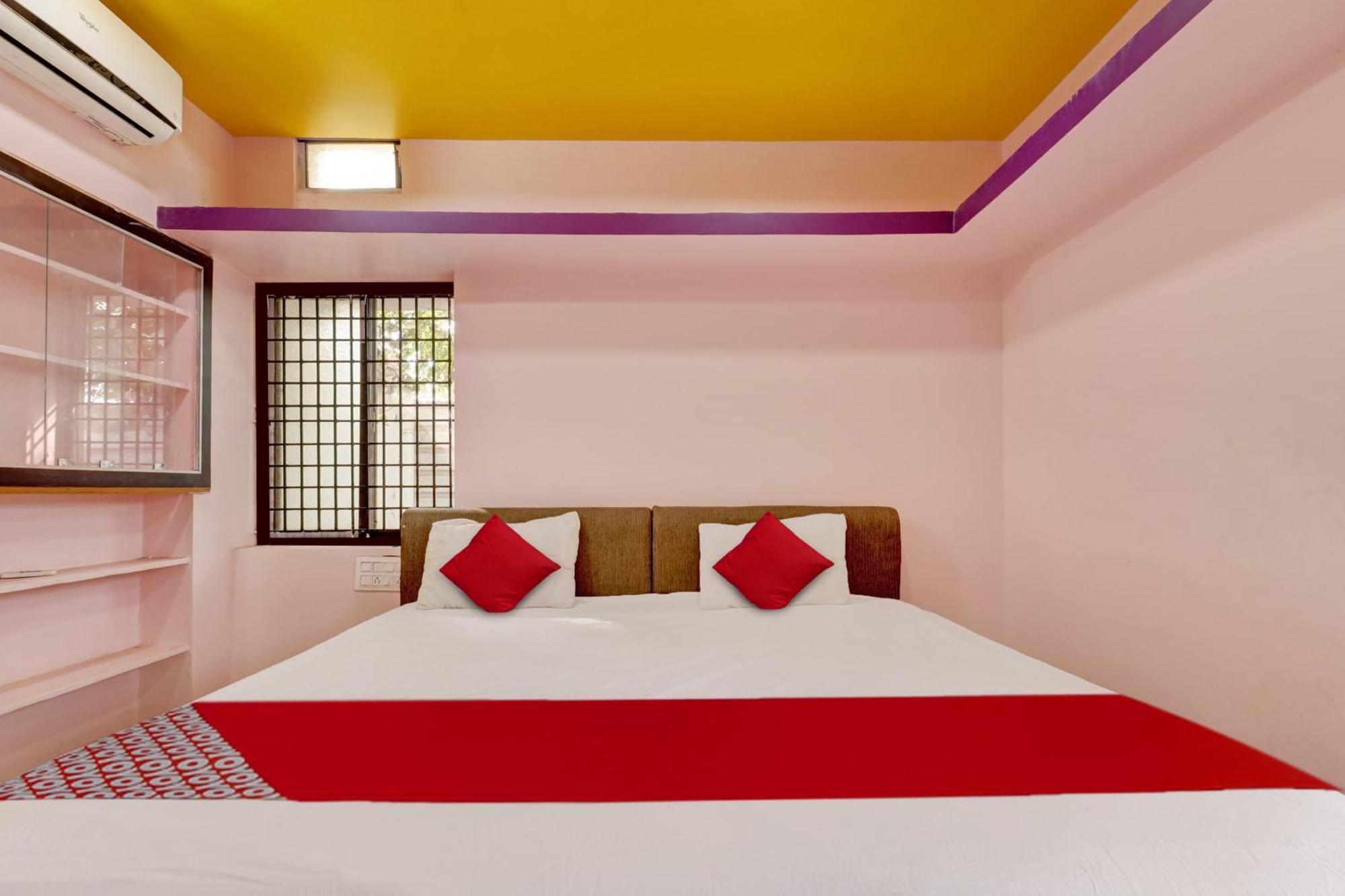 Oyo Sampige Heritage Hotel Koppal Bagian luar foto
