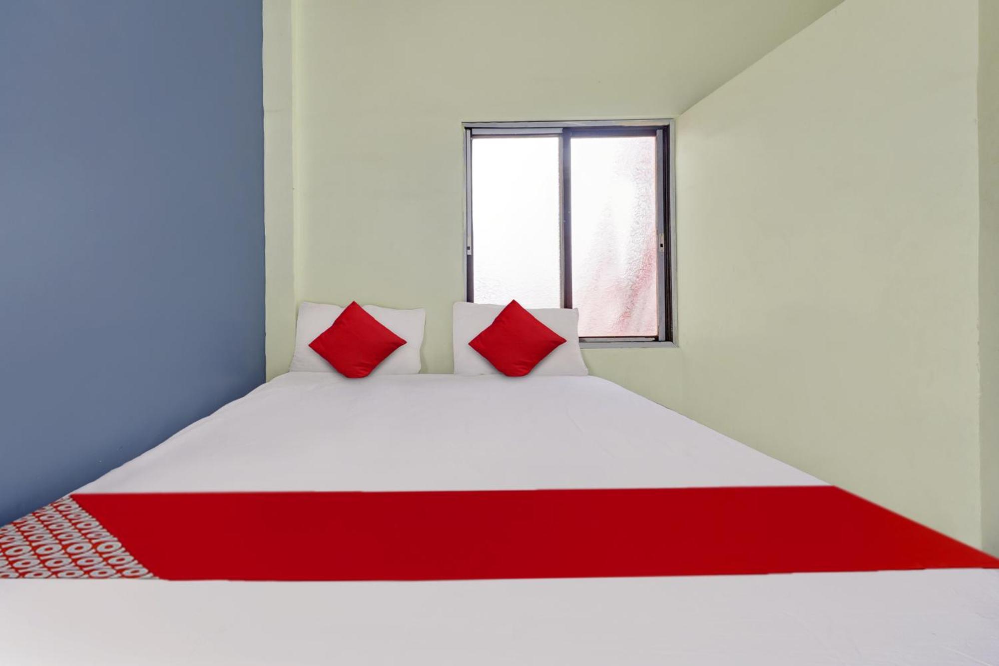 Oyo Sampige Heritage Hotel Koppal Bagian luar foto